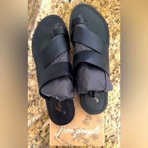 Free People NEW in BOX Abilene Toe Sandal               Black Size 41